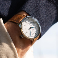 CIC 39 Longitude White